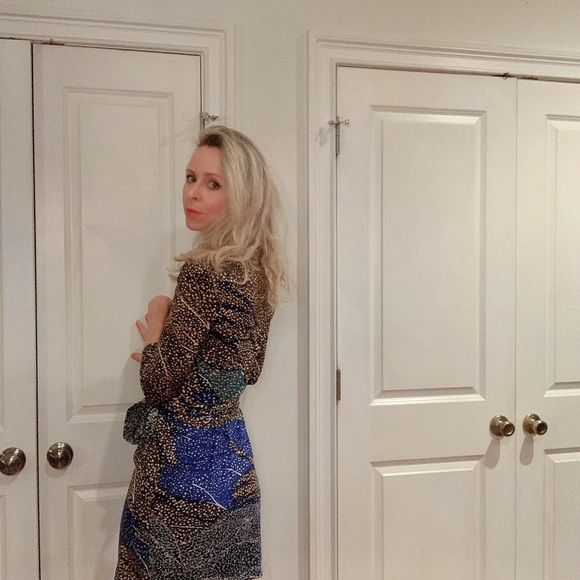 Diane Von Furstenberg silk wrap dress - Picture 6 of 6